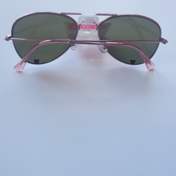 Girls sunglasses and carry case - Picture 7 of 7